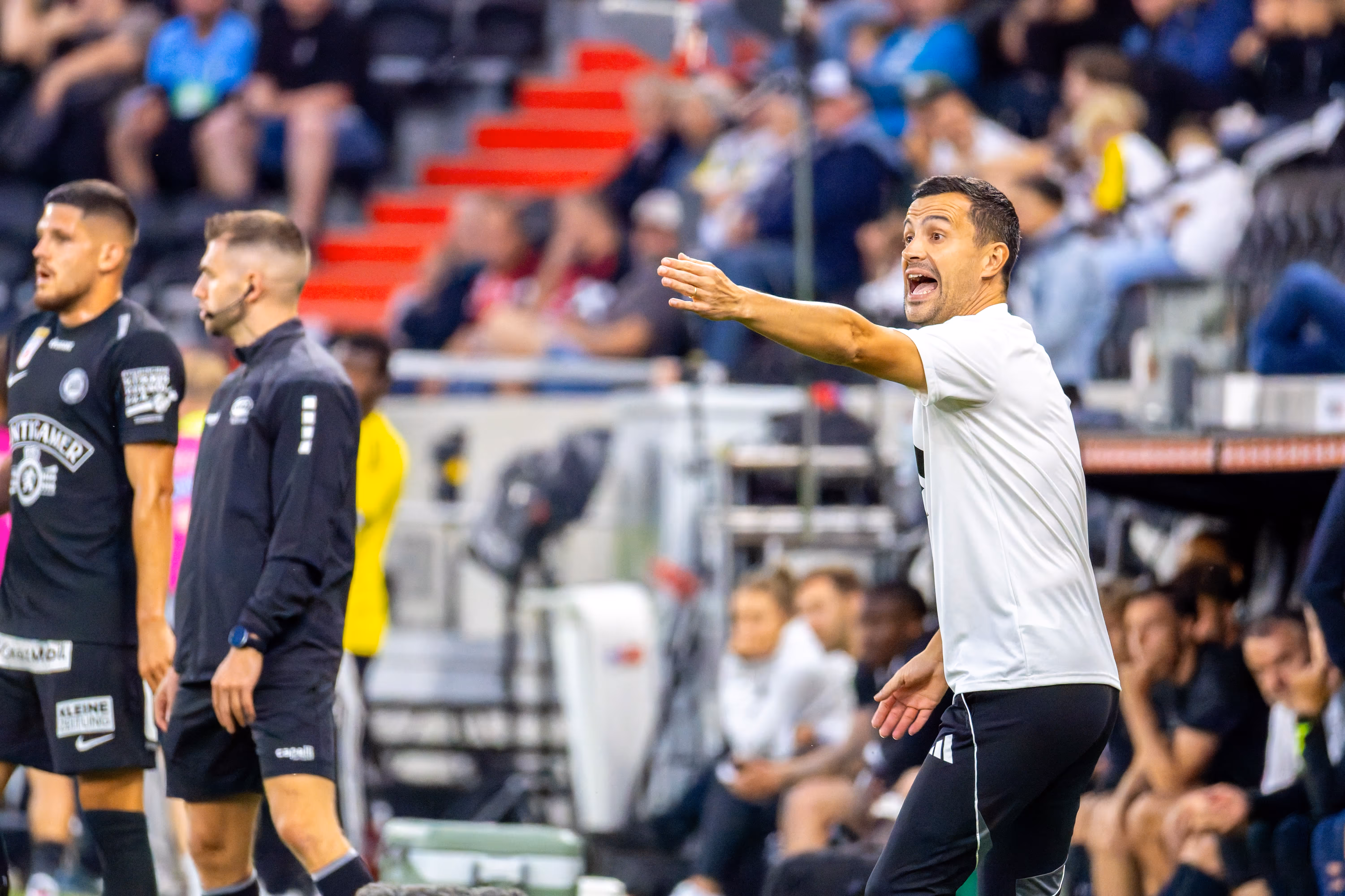 Joao Sacramento coacht den LASK in seinem ersten Pflichtspiel als Cheftrainer des LASK